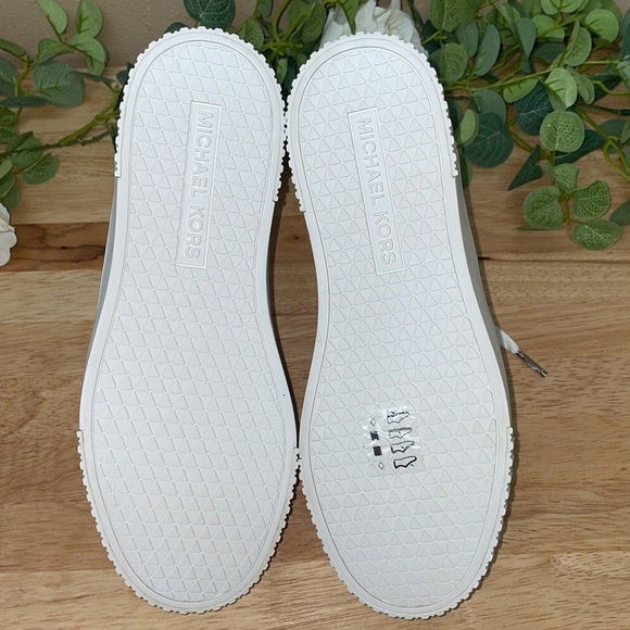 MICHAEL Michael Kors Gertie High Top Sneakers - Picture 5 of 6